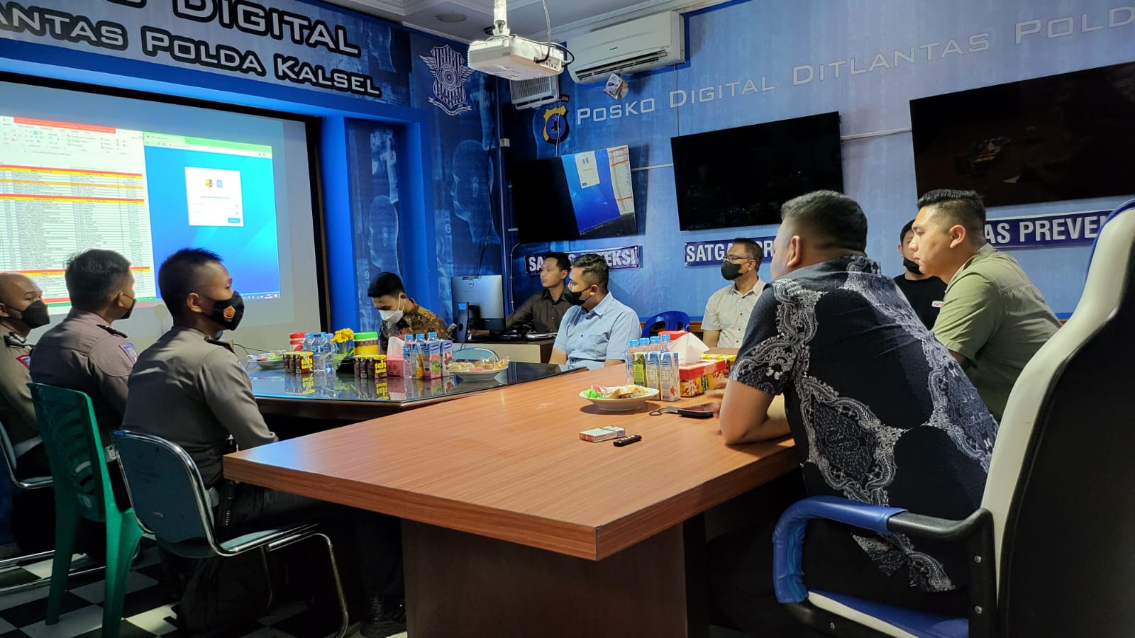 PELATIHAN APLIKASI SBST ONLINE DI KALIMANTAN SELATAN