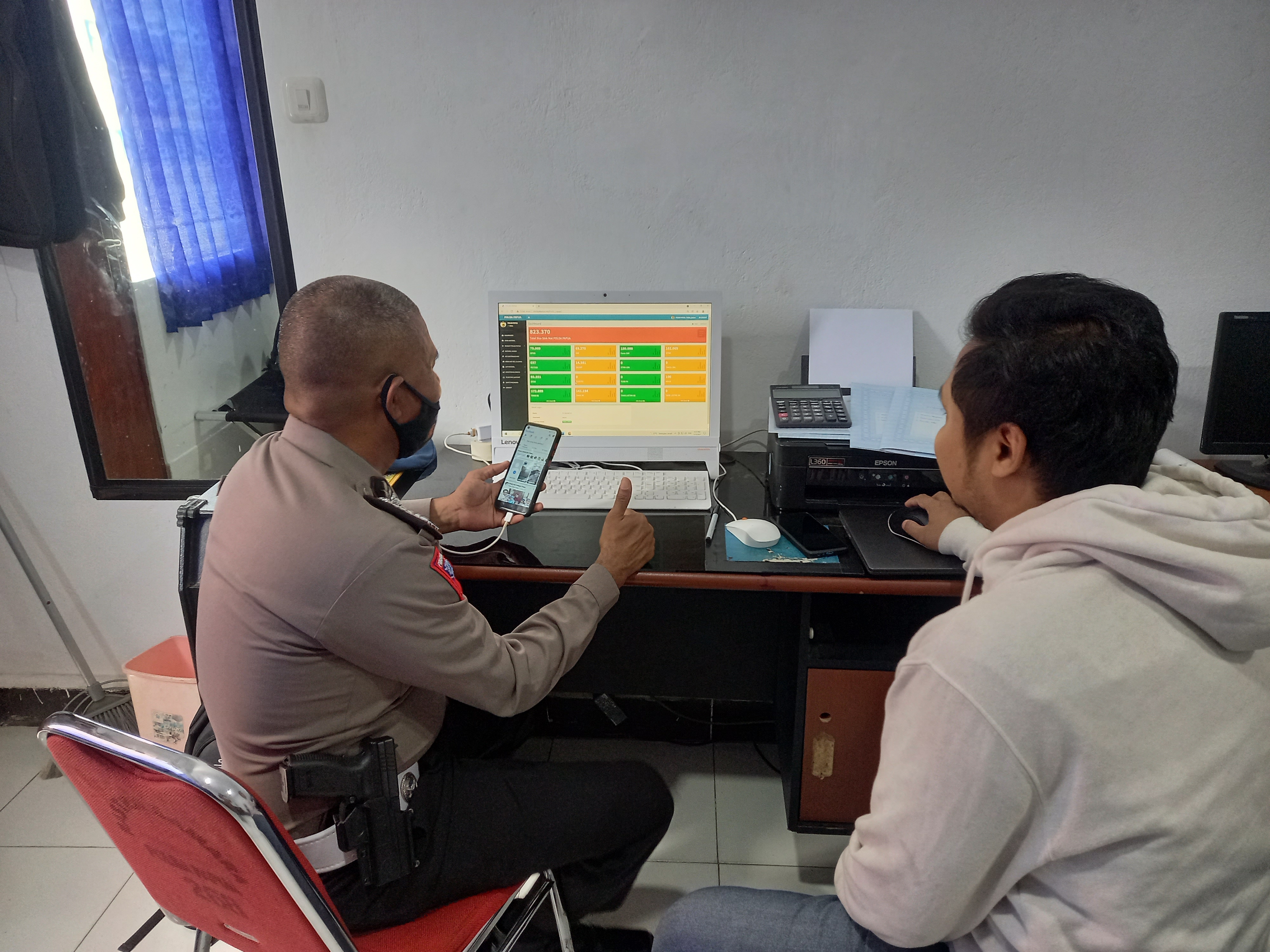 PELATIHAN APLIKASI SBST ONLINE DI PAPUA